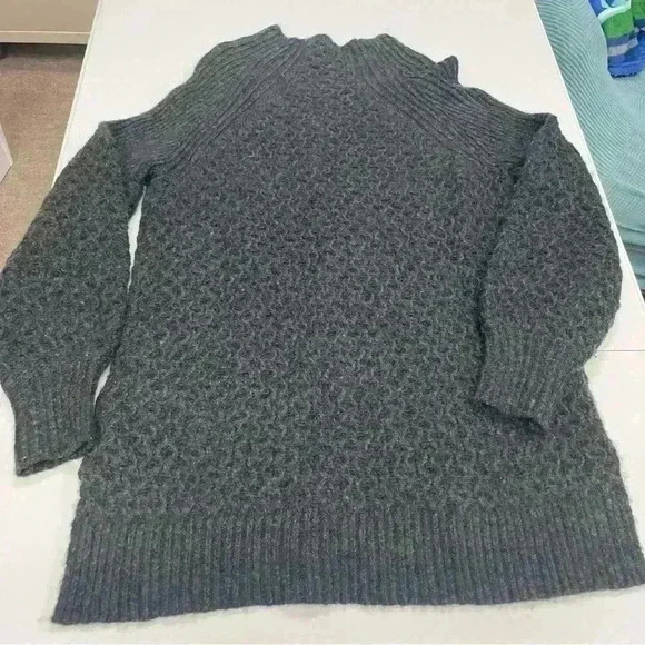 ANTHROPOLOGIE Bia Mock Neck Tunic Sweater Carbon Gray M Soft - Picture 1 of 9